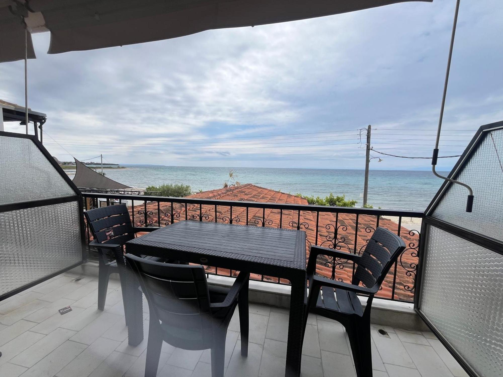 Okkio Sea View Lejlighed Vergia Eksteriør billede
